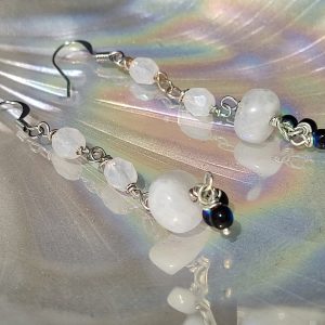Orecchini "Moon" in Ag 925 con cristalli di Boemia, Pietre di Luna e perle