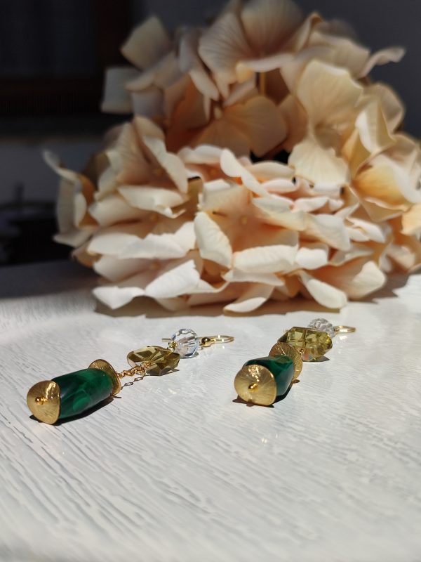 Orecchini “Crystal&Stone” in Ag925 placcato oro con cristallo ceco, quarzo citrino e malachite